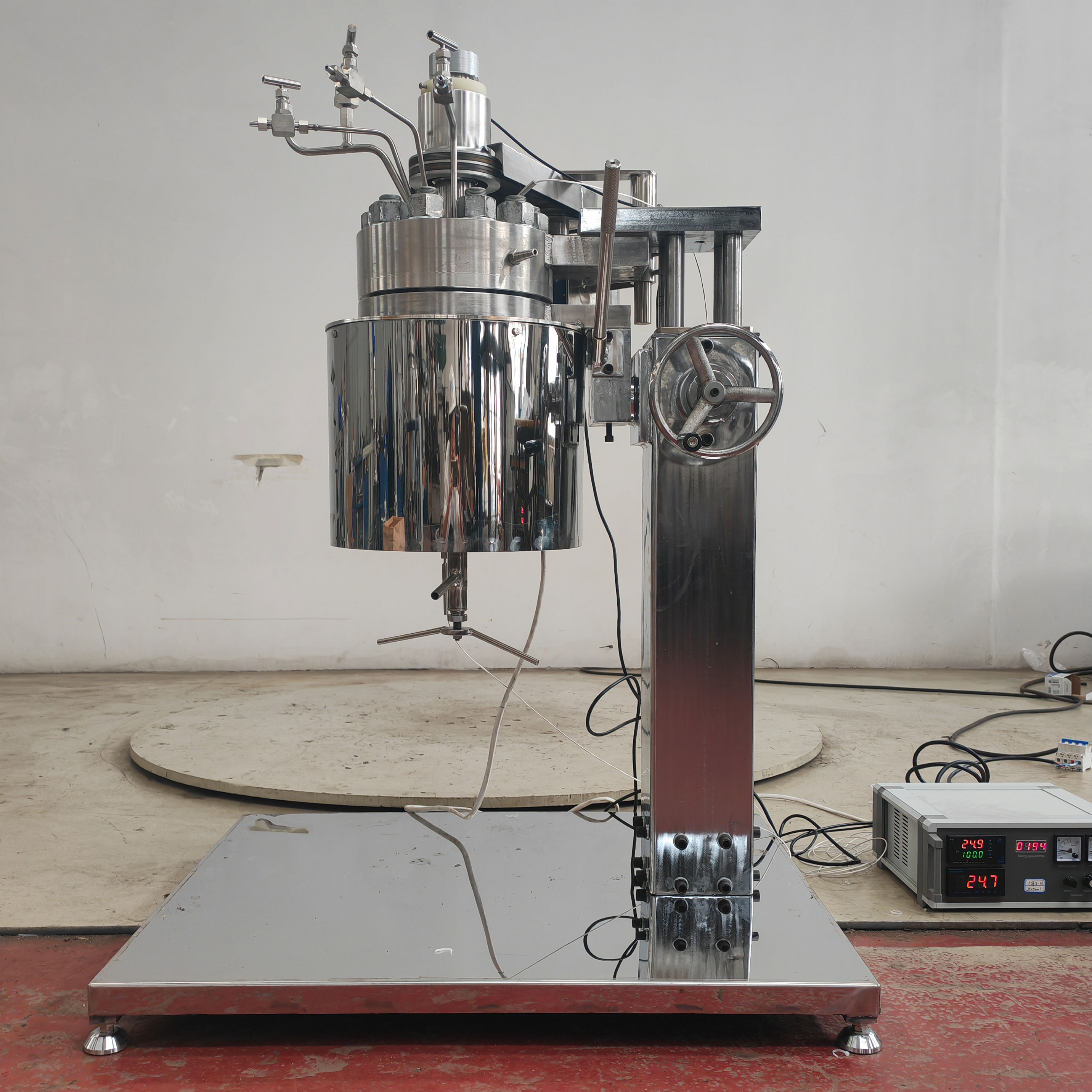 威海环宇3L高温高压不锈钢实验釜定制完成，交付上海合作伙伴