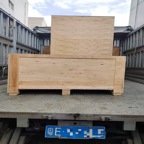 KD-315單臂跌落試驗(yàn)機(jī)和KD-100VTR模擬運(yùn)輸振動(dòng)臺(tái)已完成出廠(chǎng)檢驗(yàn)，準(zhǔn)備送貨