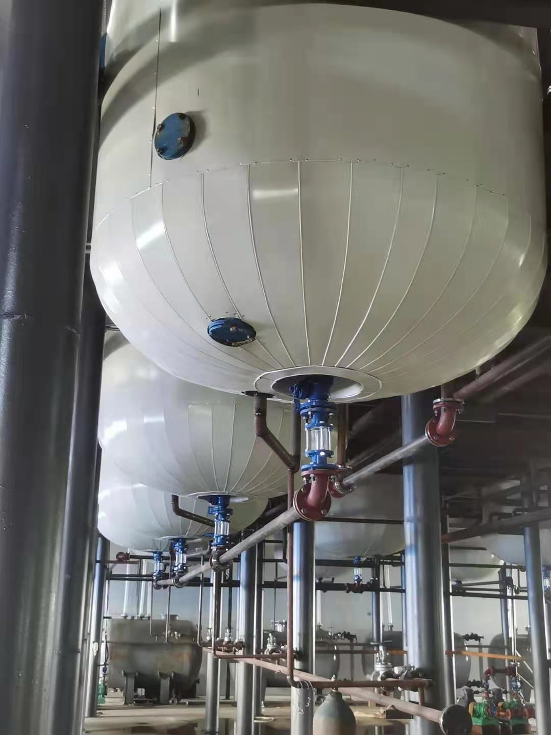 立式罐體聚氨酯鐵皮保溫施工周期短