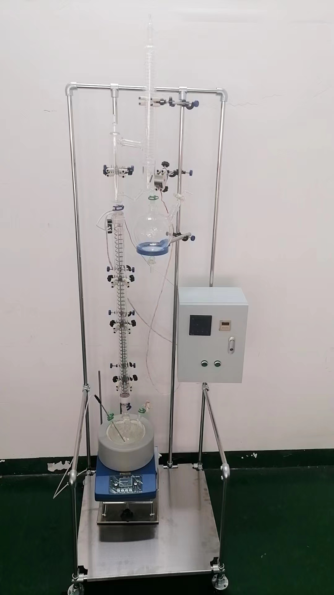 精餾塔溫差驅(qū)動(dòng)的分離機(jī)制