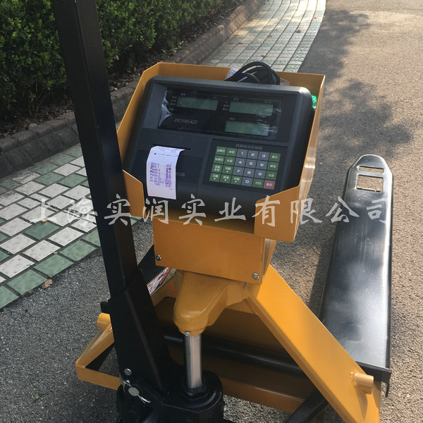 称重量的液压车