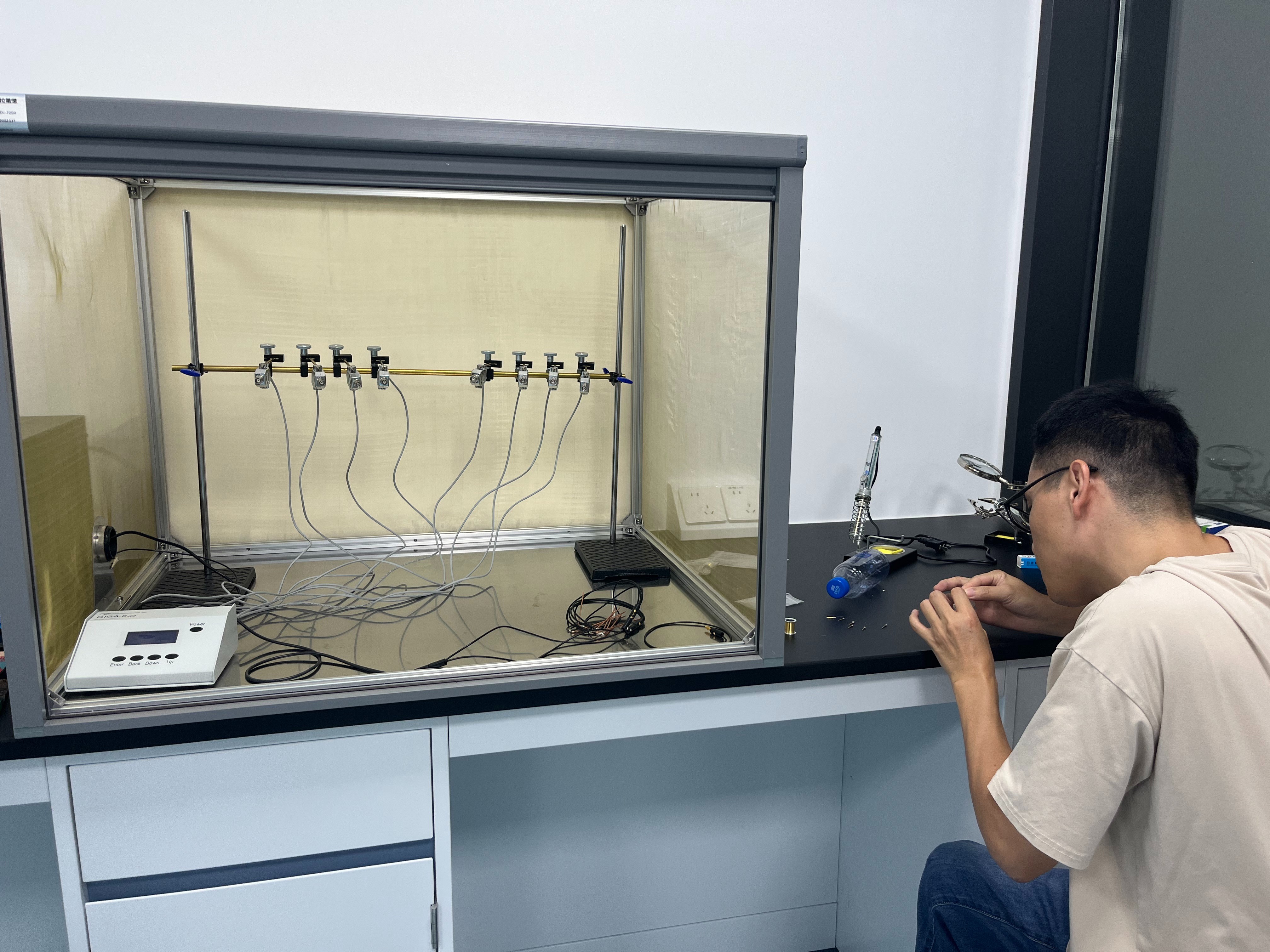 南京銘奧工程師赴嘉興農科院安裝EPG昆蟲刺吸電位儀