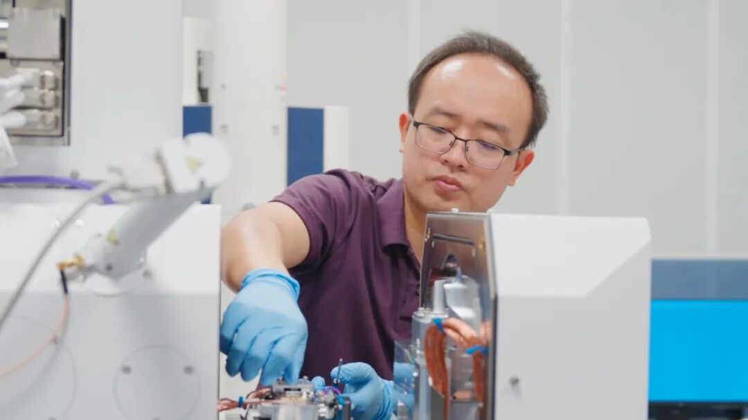 西安交大微納尺度材料行為研究中心:依托國產掃描電鏡打造先進材料原位性能研究平臺